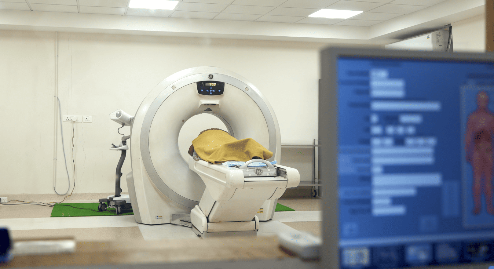 CT/MRI