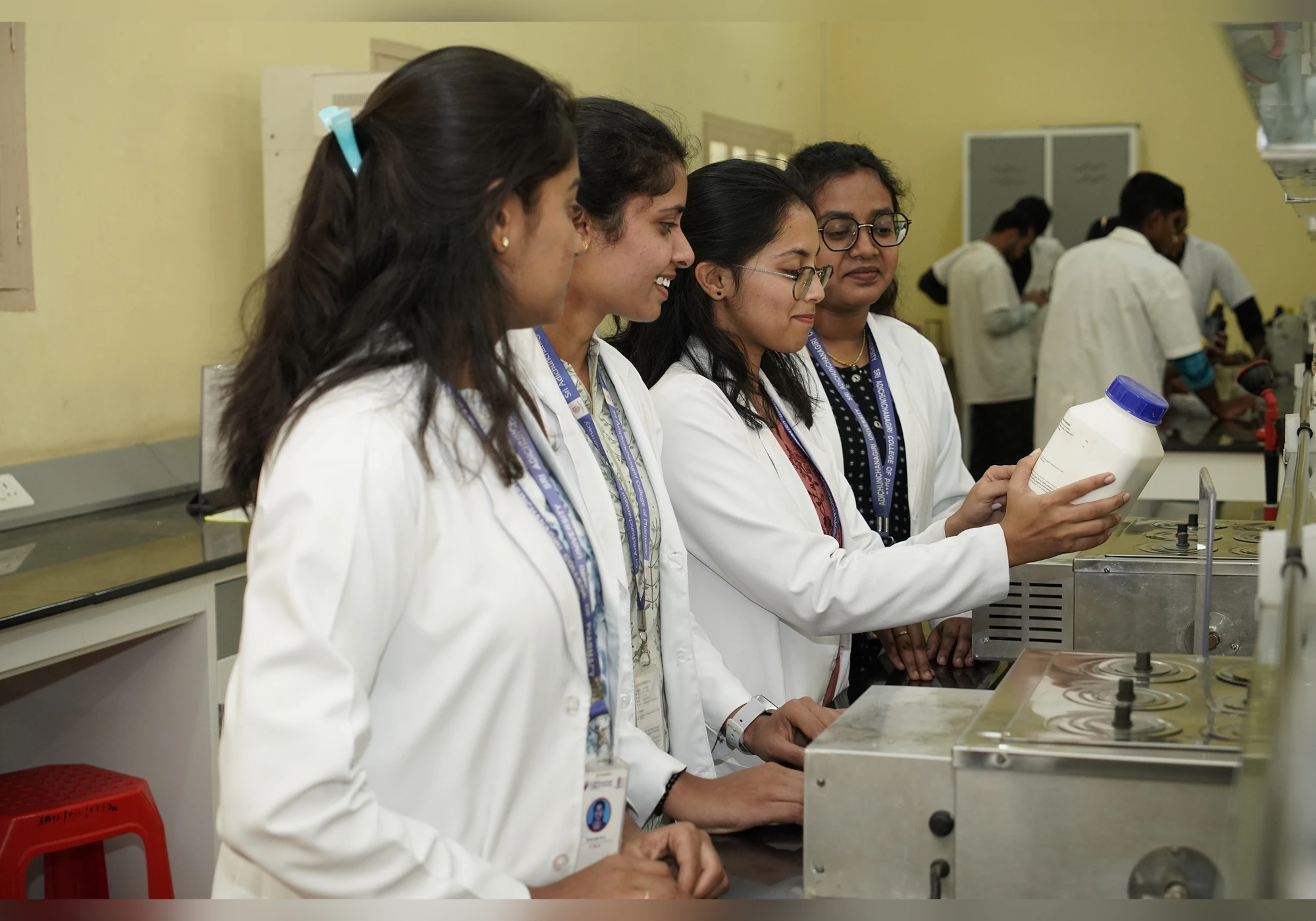 SACP students in lab
