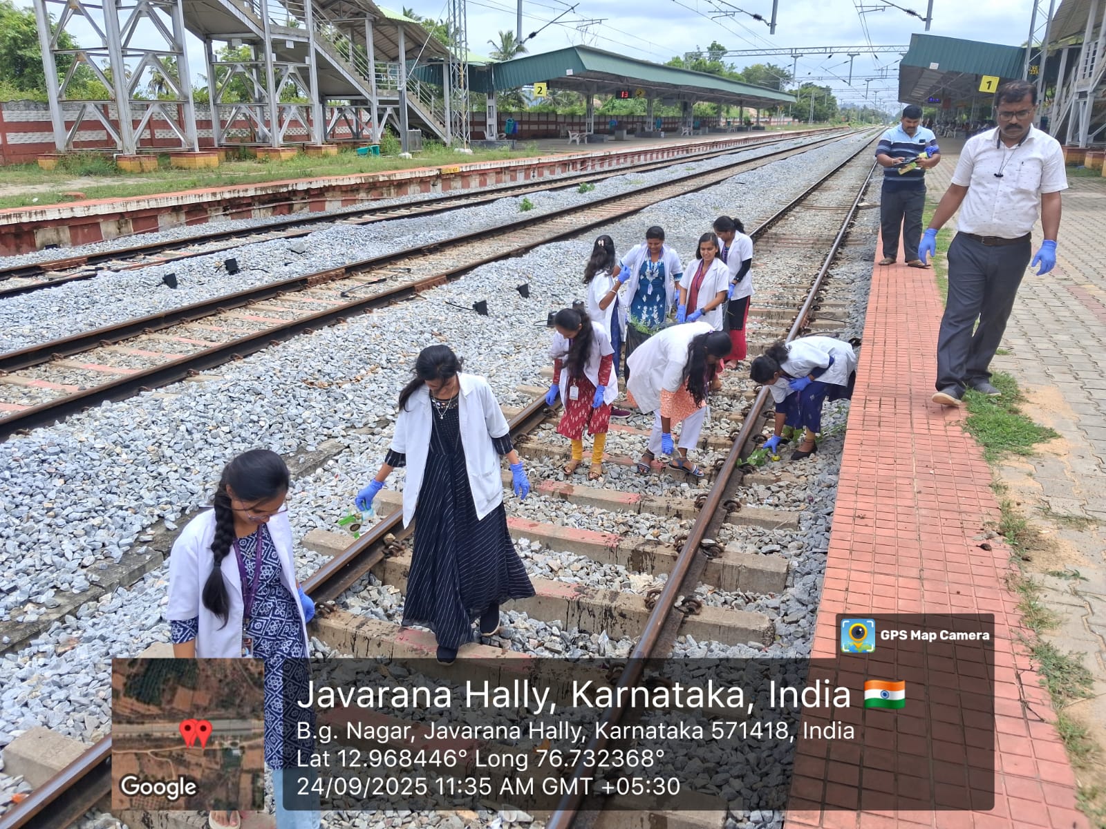 Cleanliness drive volunteers